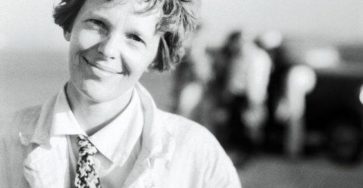 Amelia earhart 1